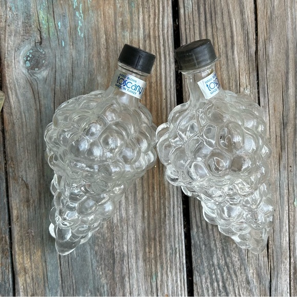 Grape Shaped Glass Bottles Toscany (2) - Picture 3 of 3